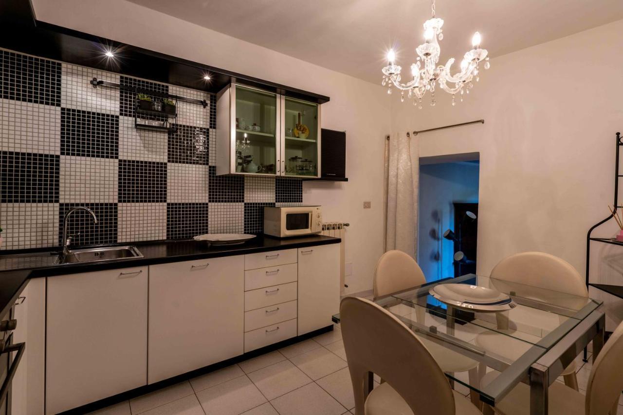 B&B Palazzo Del Duca Черво Екстериор снимка
